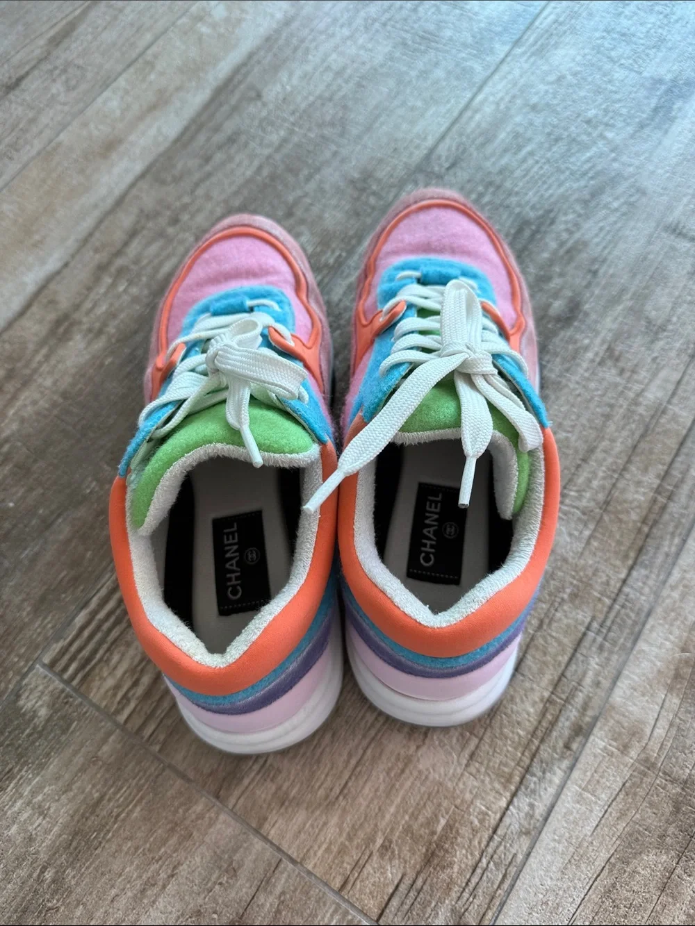 CHANEL Multicolor Suede Sneakers - 41